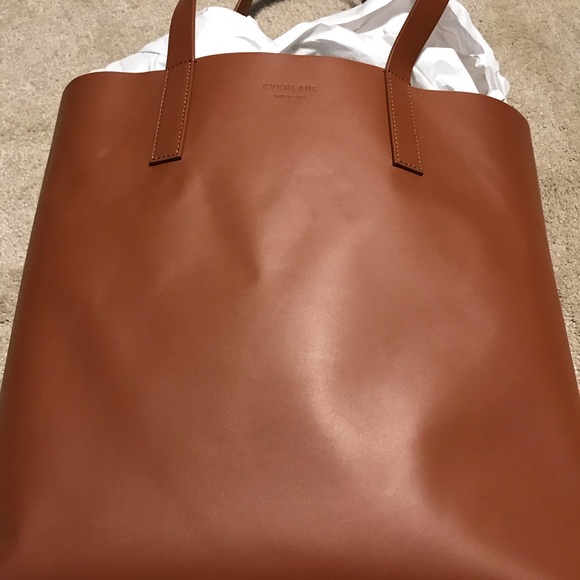 everlane square tote